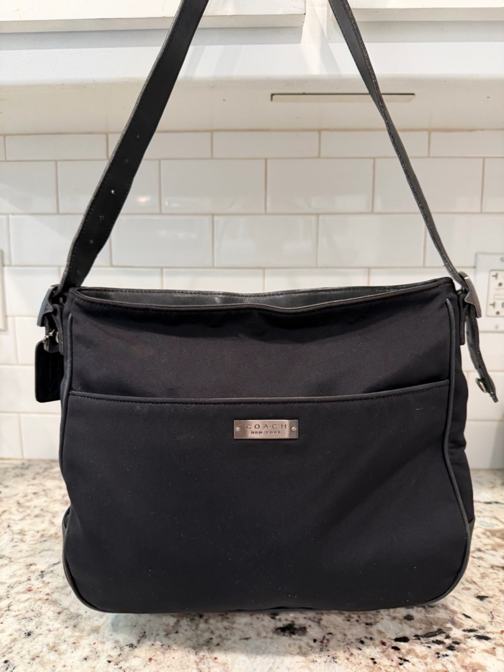 Coach Black Nylon shoulder vintage Bag - Classic Everyday Shoulder Bag - Picture 4 of 16